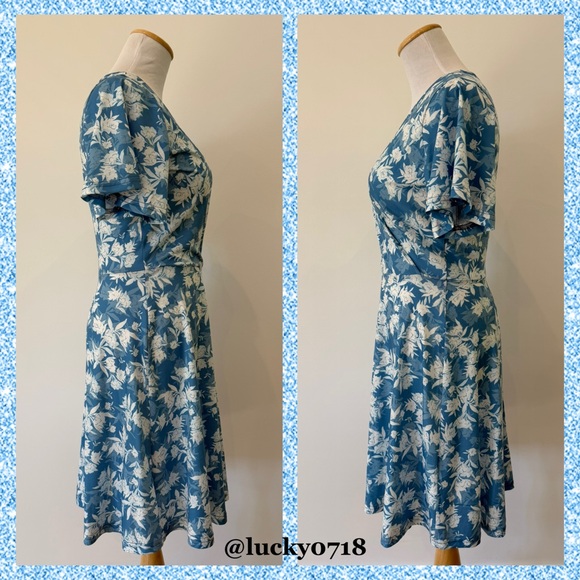 Fensace NWT Summer Floral Blue/White Short Sleeve Wrap Dress Sz S - Picture 5 of 9